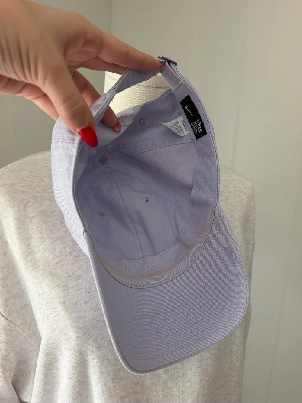 Nike Men’s Light Lavender Baseball Cap